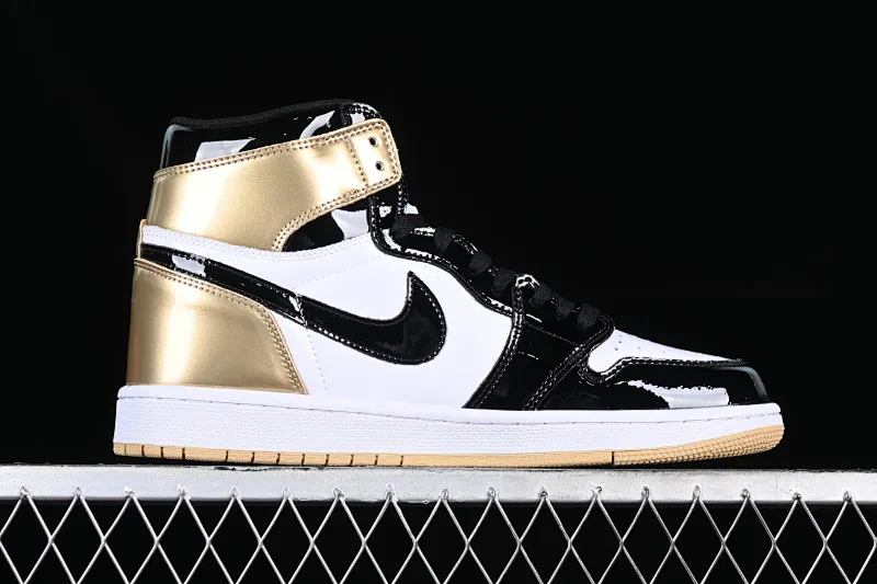 All categories Air Jordan Jordan series basketball shoes Air Jordan 1 High Air Jordan 1 Retro High "ComplexCon" AJ1 Joe 1 Black Gold Mandarin Duck 861428-001